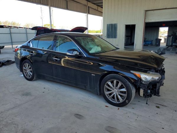 2016 INFINITI Q50