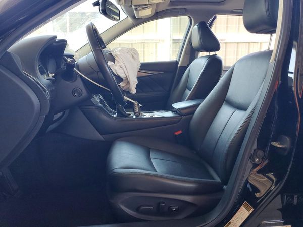 2016 INFINITI Q50