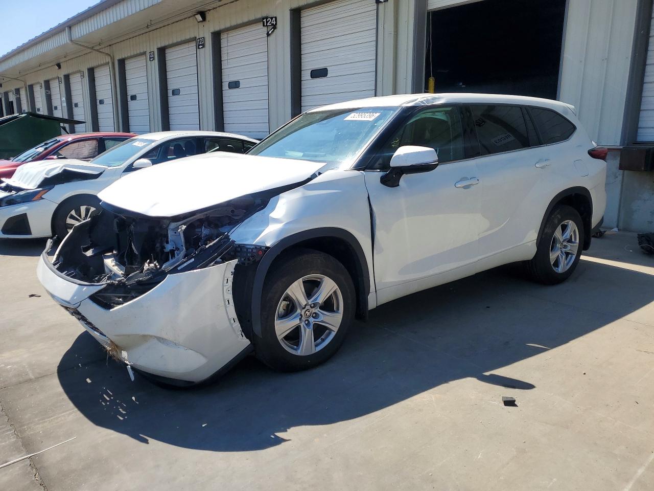 2021 TOYOTA HIGHLANDER LE