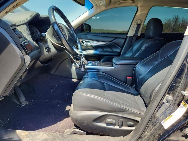 2016 INFINITI Q70L