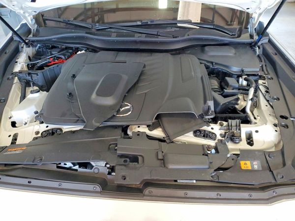 2026 MAZDA CX-90 — Engine bay