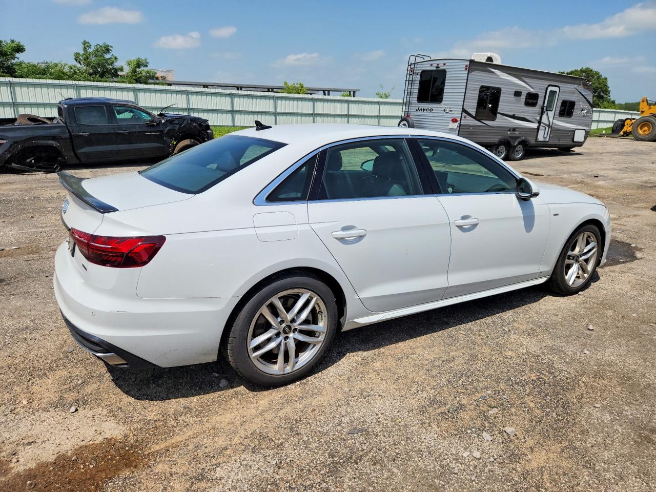 2022 AUDI A4
