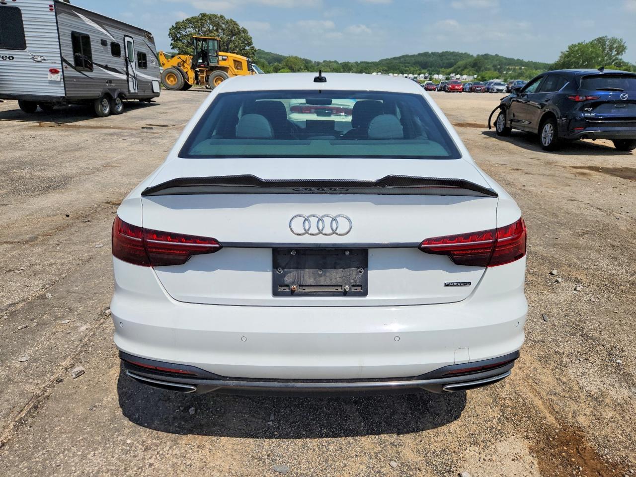 2022 AUDI A4