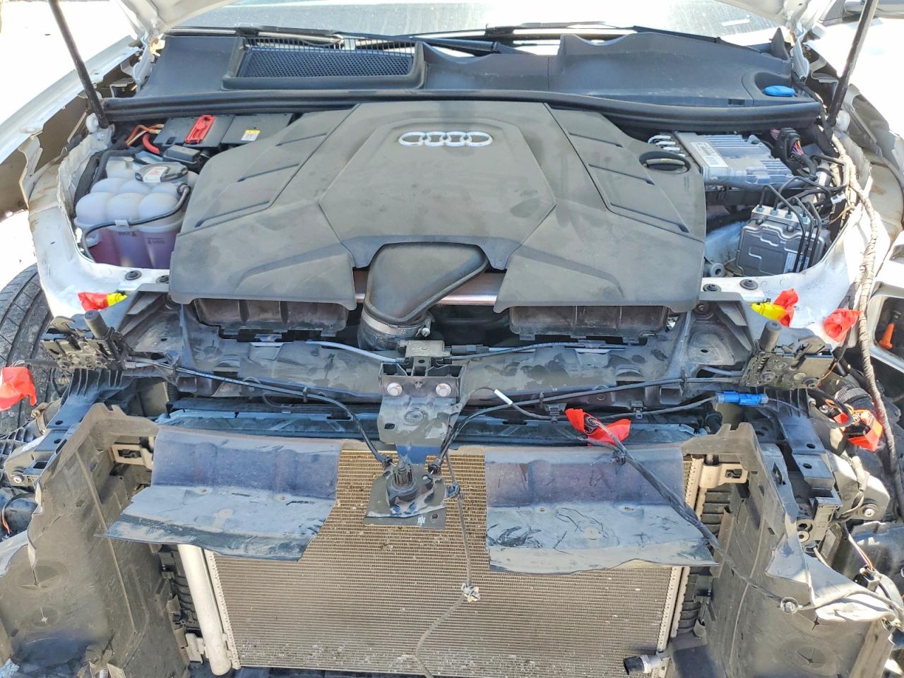 2023 AUDI Q8