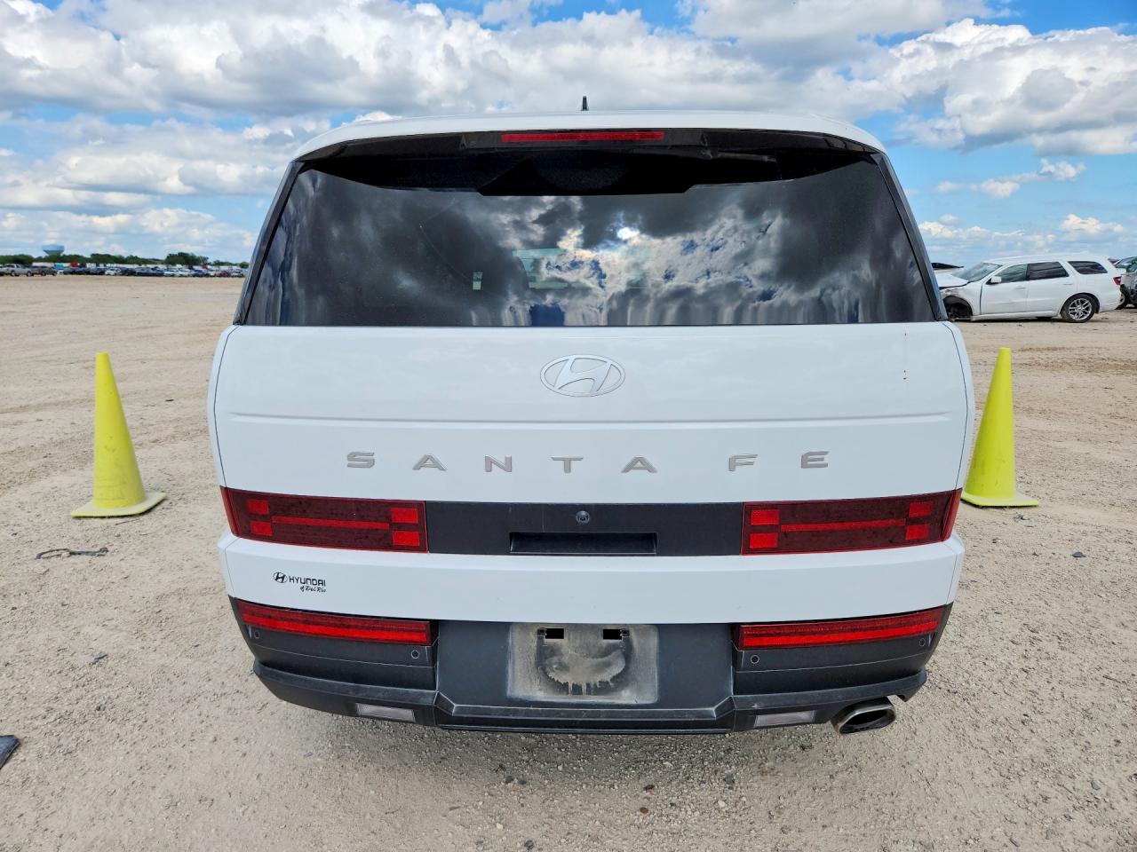 2025 HYUNDAI SANTA FE SE