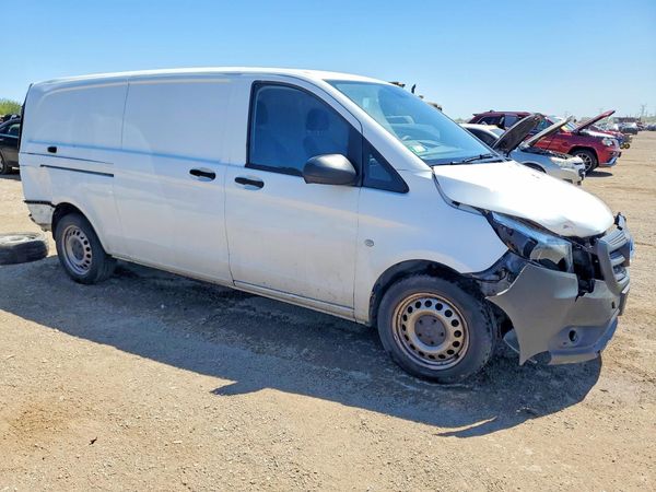 2020 MERCEDES-BENZ METRIS