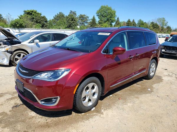 2017 CHRYSLER PACIFICA