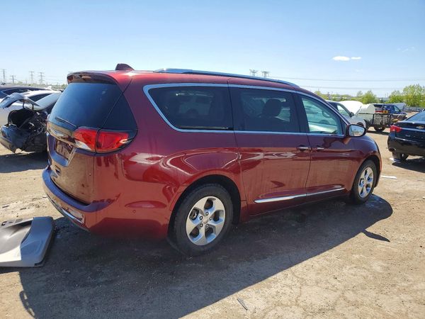 2017 CHRYSLER PACIFICA