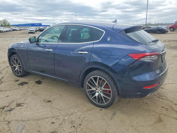 2022 MASERATI LEVANTE BASE/GT