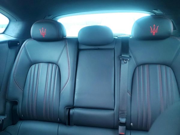 2022 MASERATI LEVANTE BASE/GT