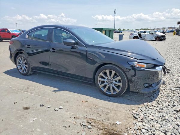 2025 MAZDA 3