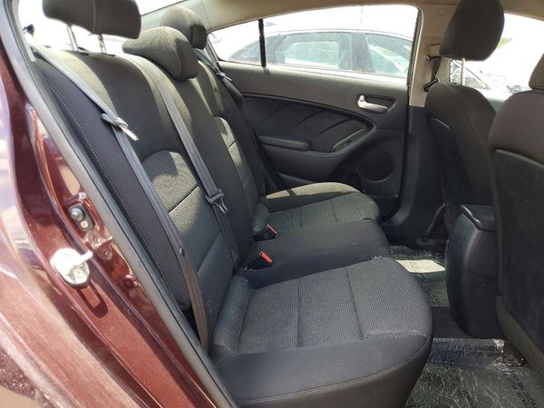 2017 KIA FORTE LX Base