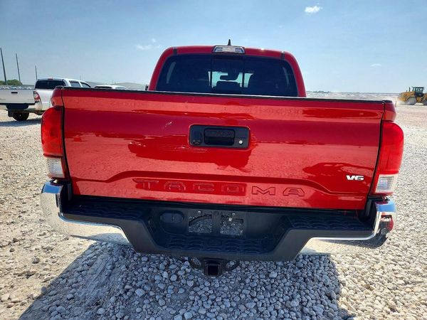 2019 TOYOTA TACOMA SR5