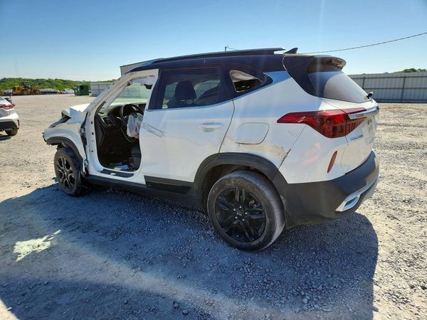 2021 KIA SELTOS S