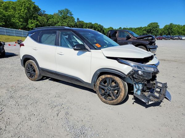 2021 KIA SELTOS S