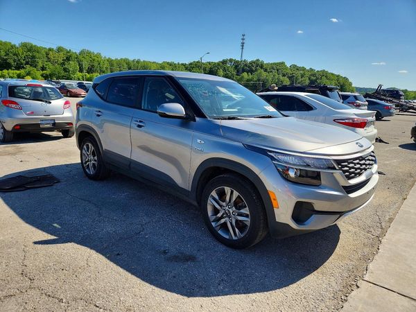2021 KIA SELTOS LX