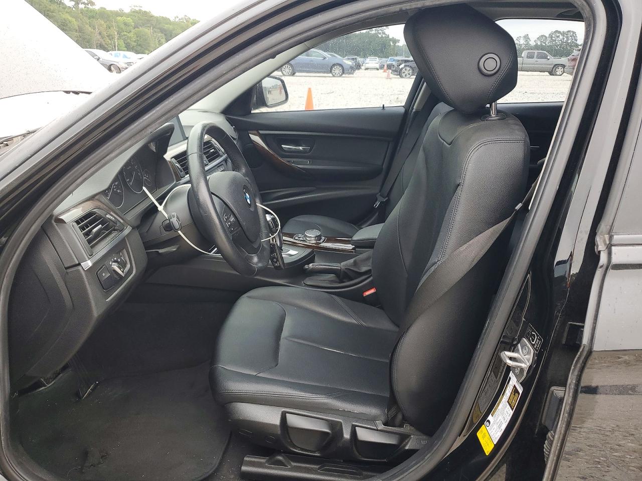 2015 BMW 320 SA