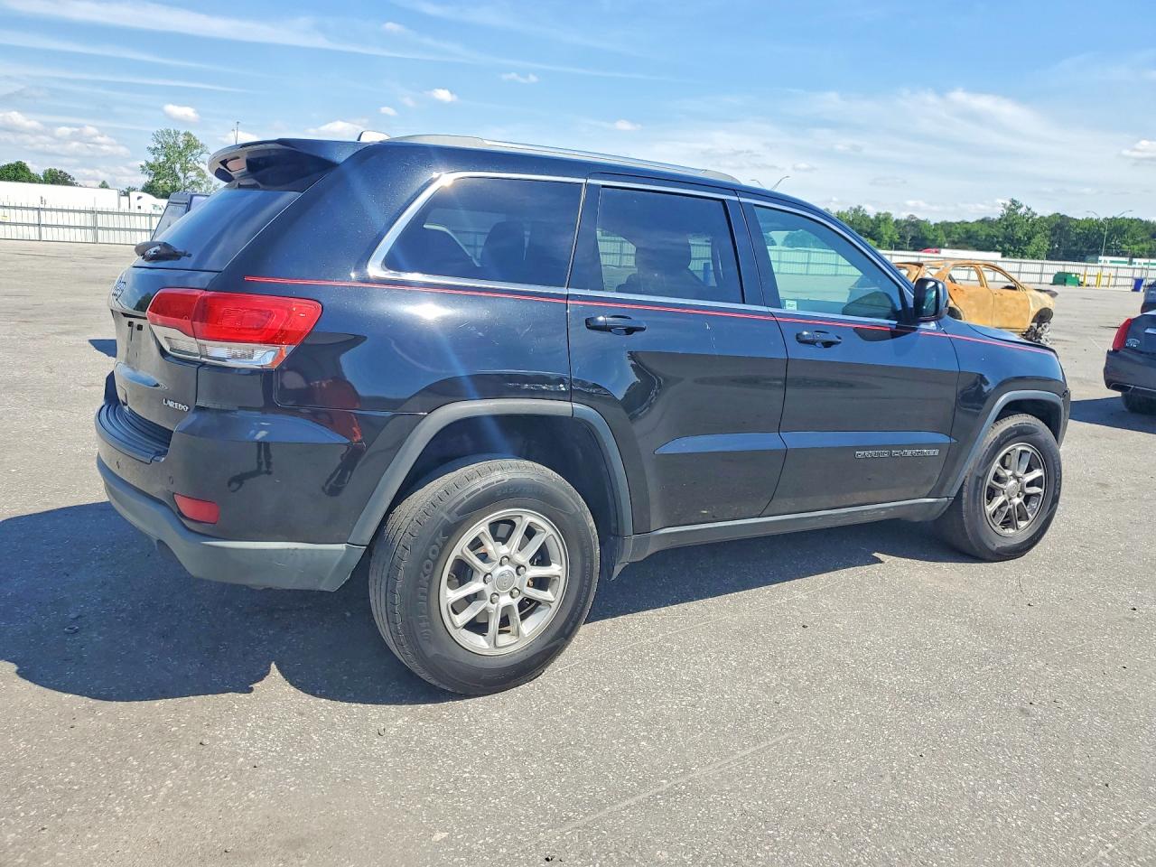 2019 JEEP GRAND CHEROKEE LAREDO 4X4