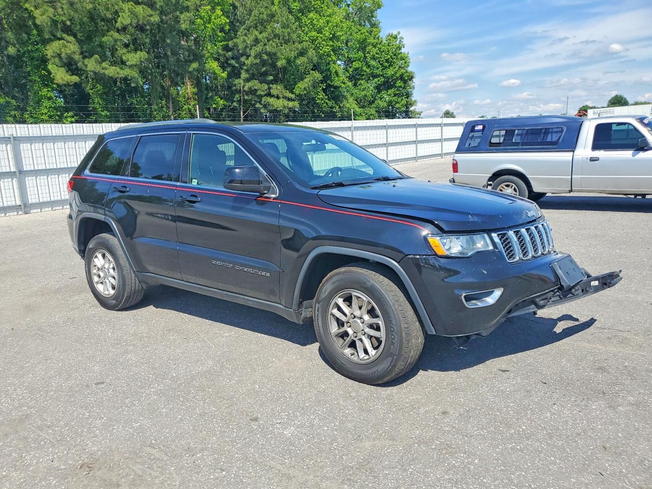 2019 JEEP GRAND CHEROKEE LAREDO 4X4