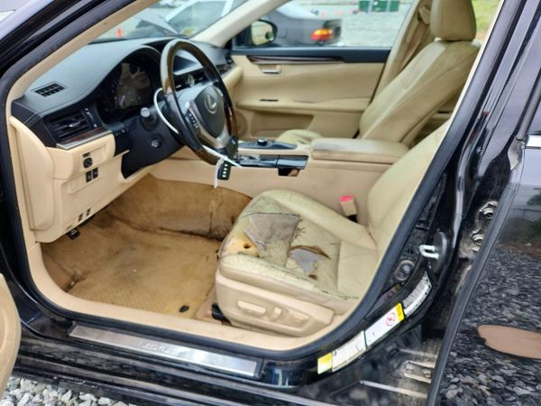 2013 LEXUS ES
