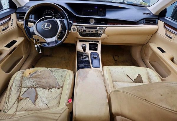 2013 LEXUS ES