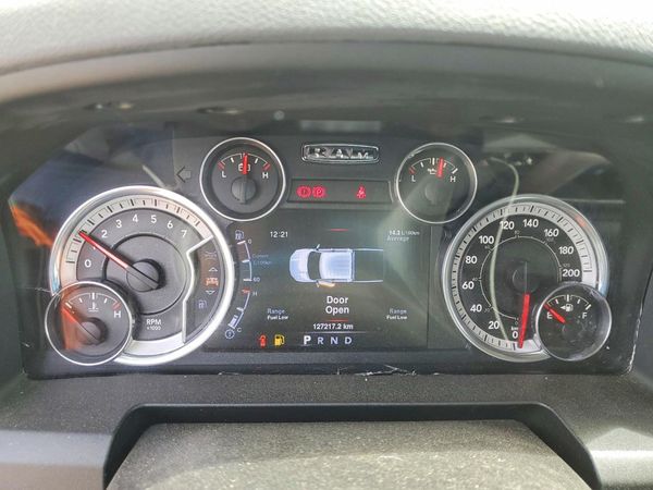 2016 RAM 1500 SLT
