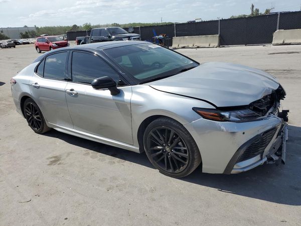 2021 TOYOTA CAMRY XSE