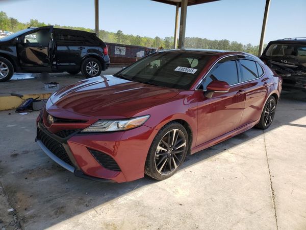 2018 TOYOTA CAMRY