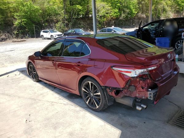 2018 TOYOTA CAMRY