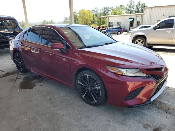 2018 TOYOTA CAMRY