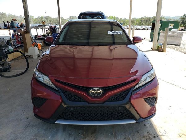 2018 TOYOTA CAMRY