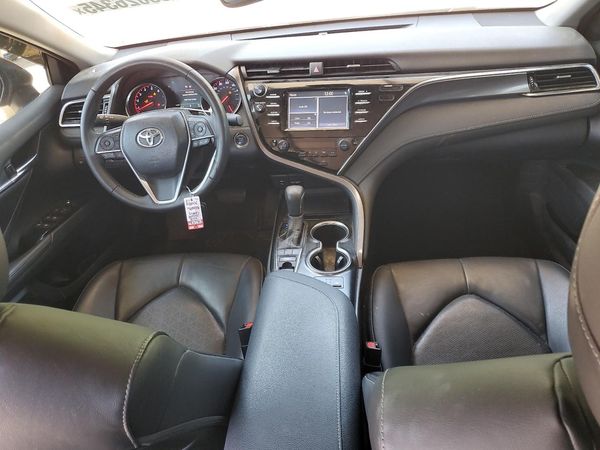 2018 TOYOTA CAMRY