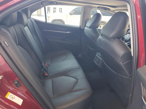 2018 TOYOTA CAMRY