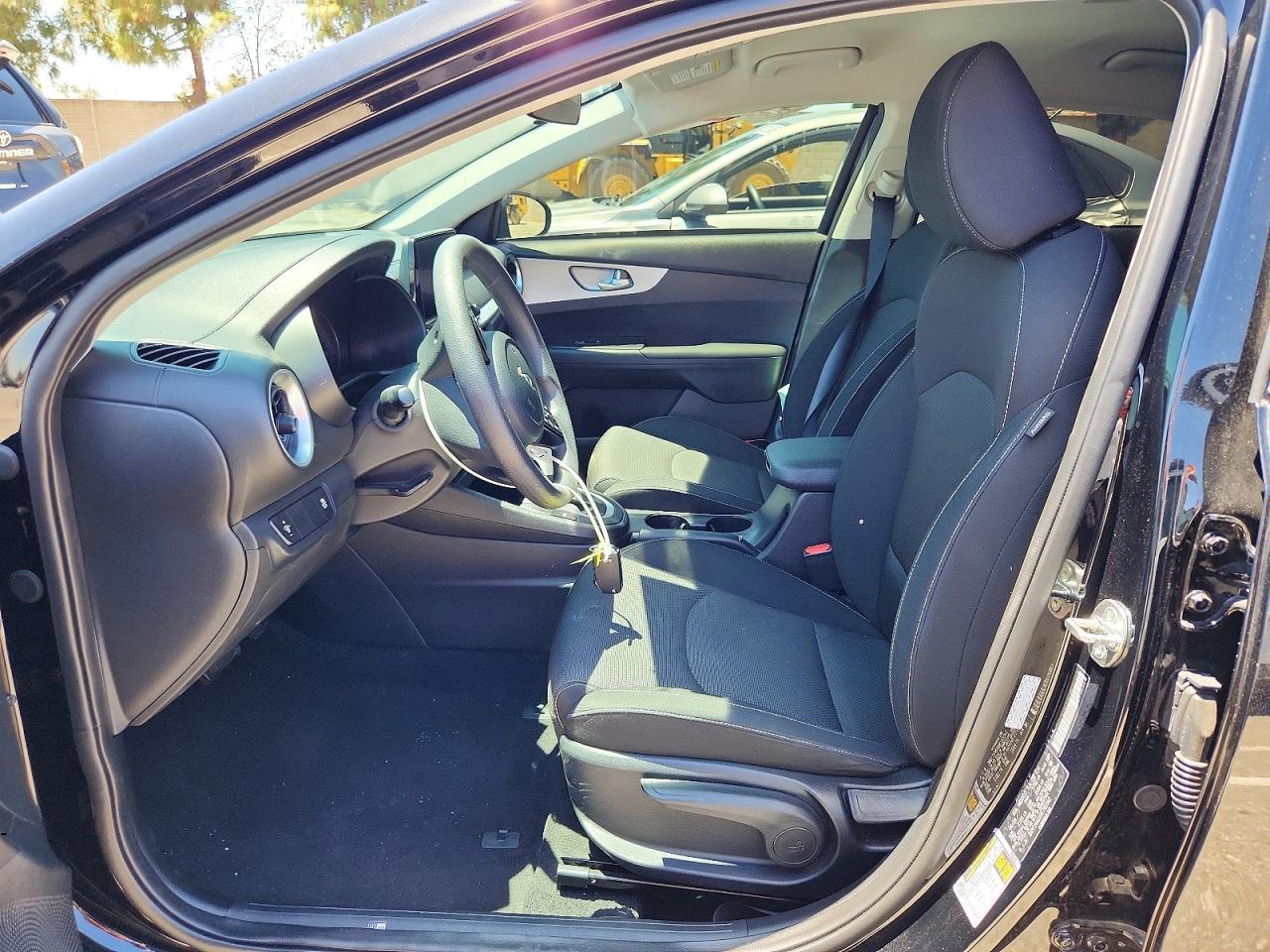 2024 KIA FORTE LX, LXS
