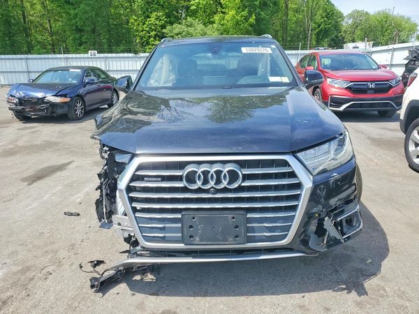2019 AUDI Q7 quattro Prestige