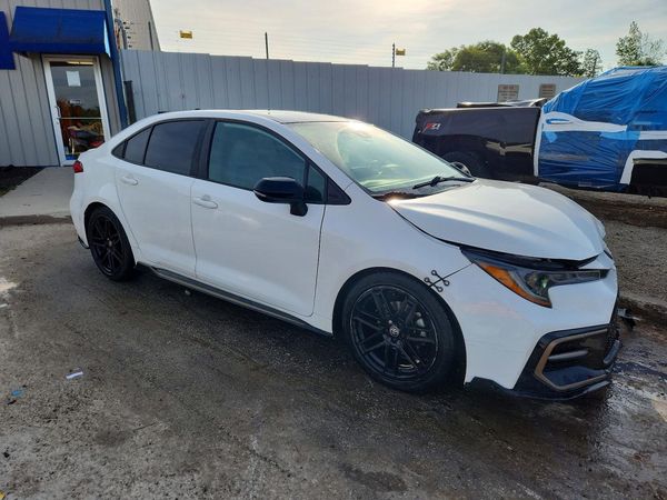 2022 TOYOTA COROLLA
