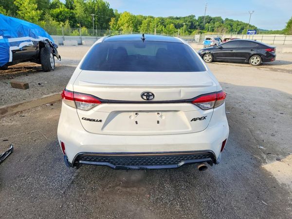 2022 TOYOTA COROLLA