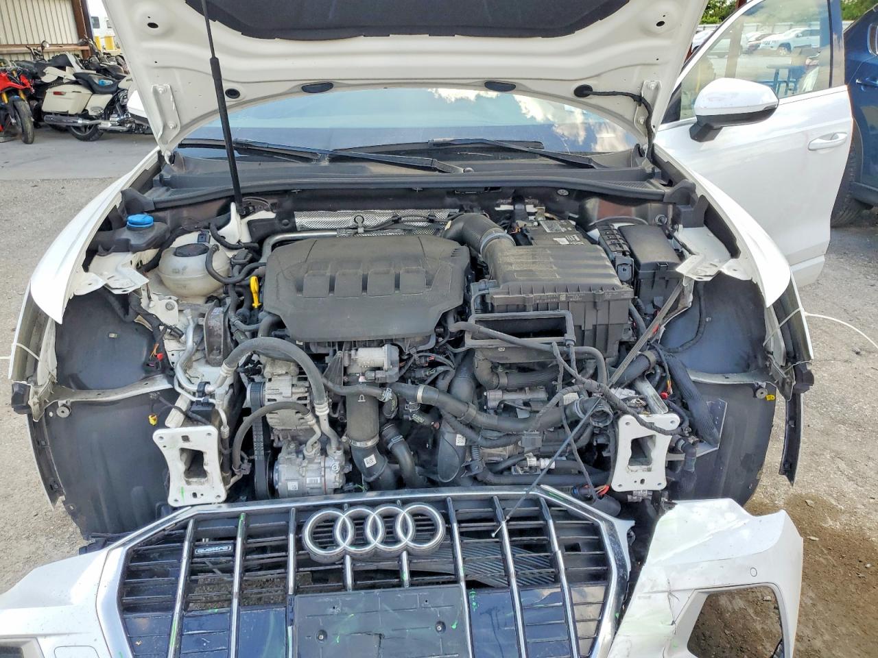 2020 AUDI Q3 quattro Premium
