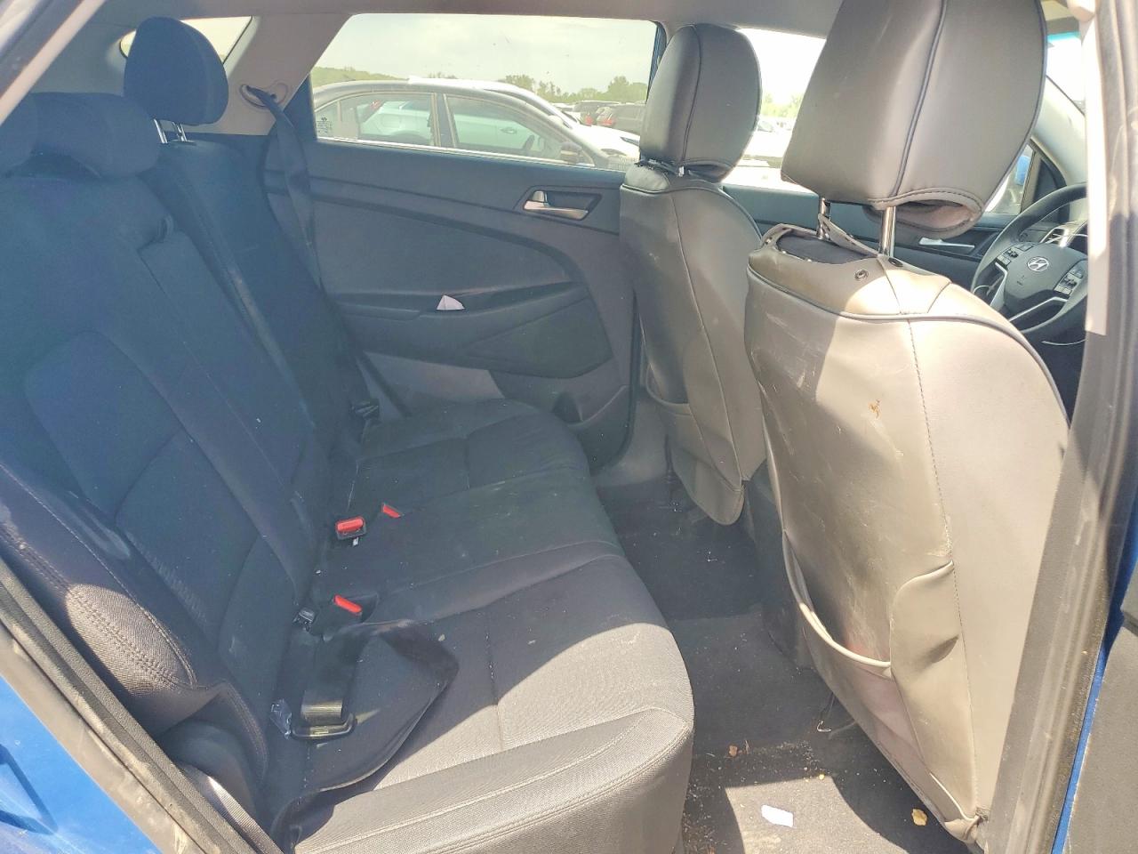2020 HYUNDAI TUCSON SE