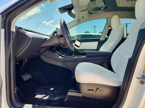 2020 TESLA MODEL Y