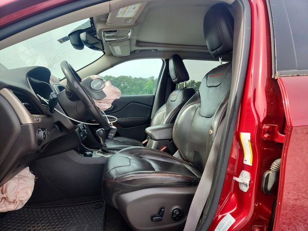2015 JEEP CHEROKEE TRAILHAWK 4X4