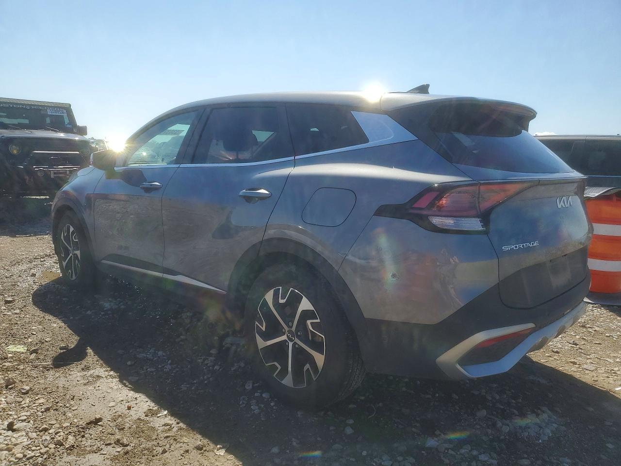 2024 KIA SPORTAGE EX