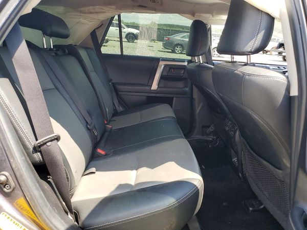 2021 TOYOTA 4RUNNER SRS Prem