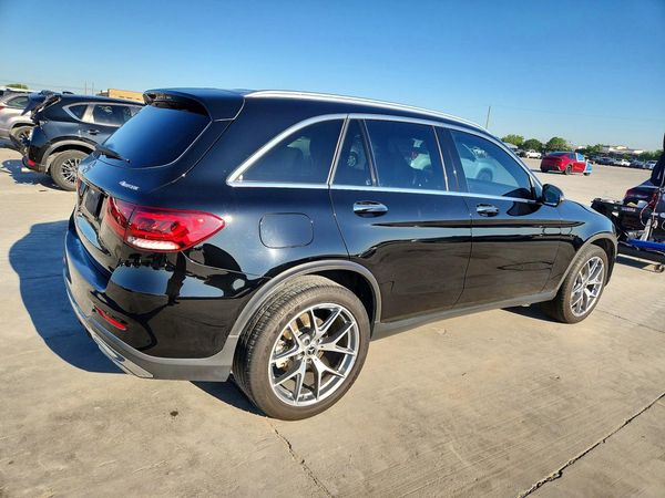 2020 MERCEDES-BENZ GLC GLC300-4M