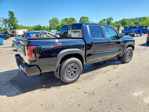2025 NISSAN FRONTIER