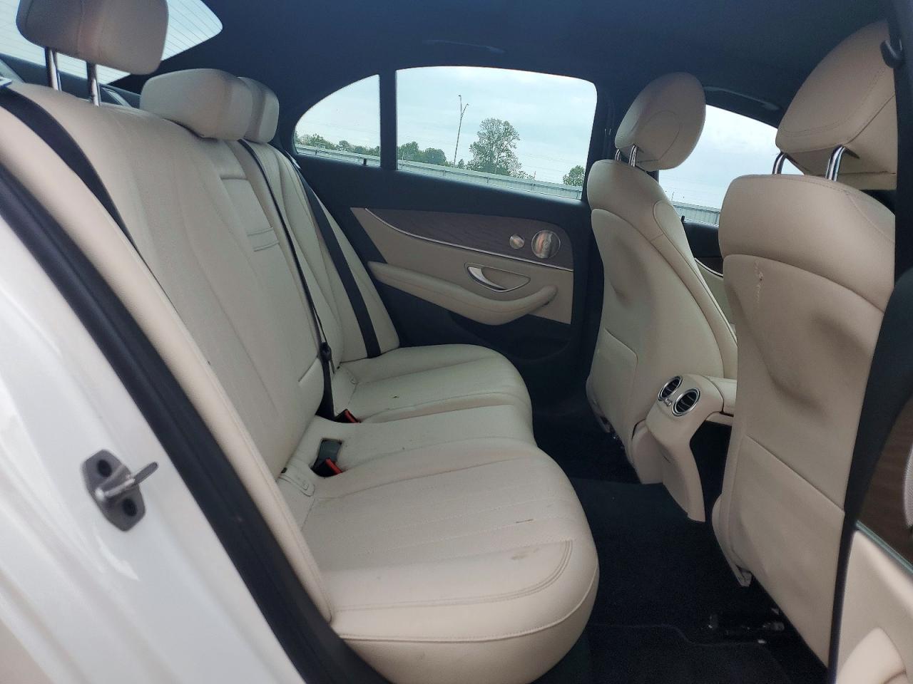 2022 MERCEDES-BENZ E E350
