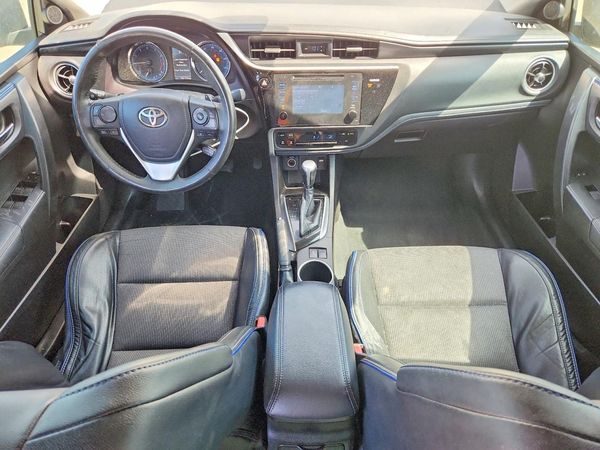 2017 TOYOTA COROLLA
