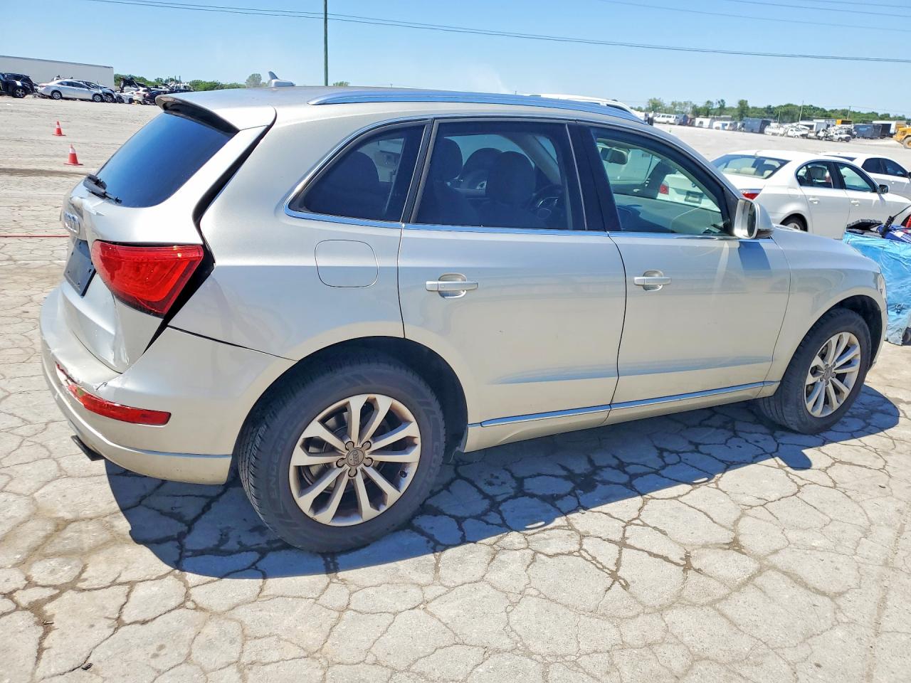 2013 AUDI Q5 Premium Hybrid