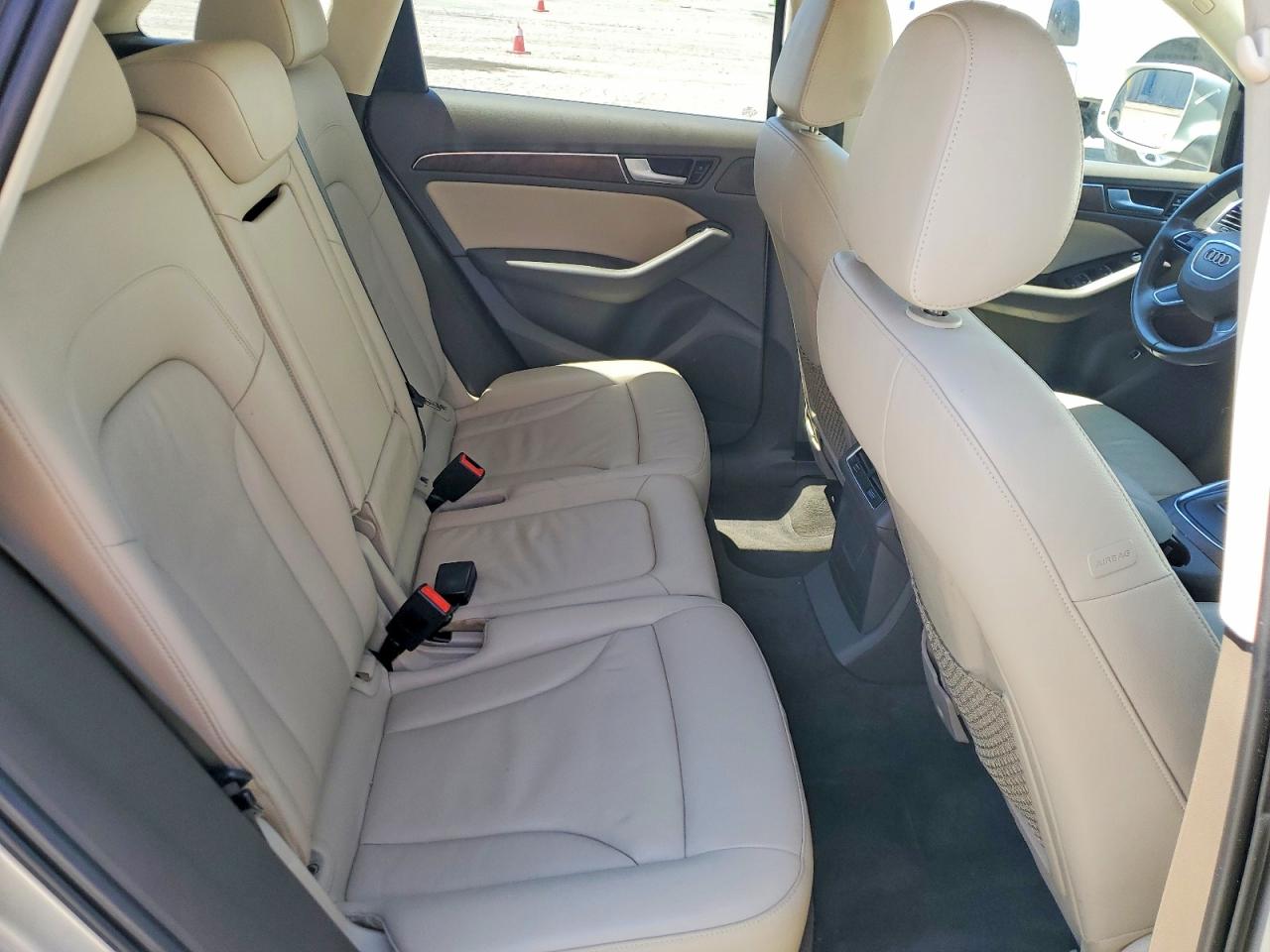 2013 AUDI Q5 Premium Hybrid