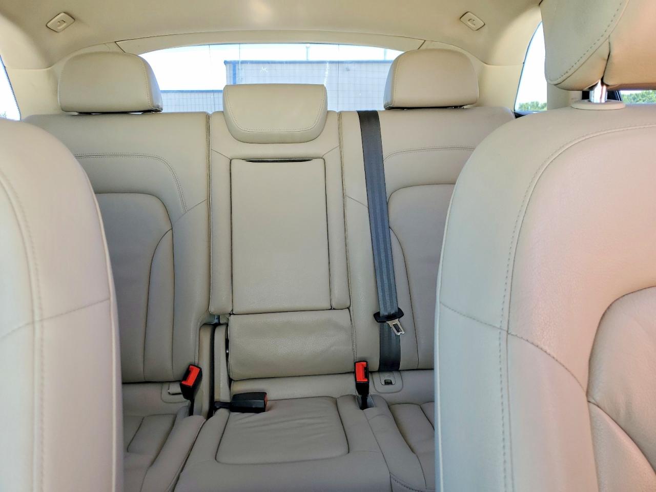 2013 AUDI Q5 Premium Hybrid